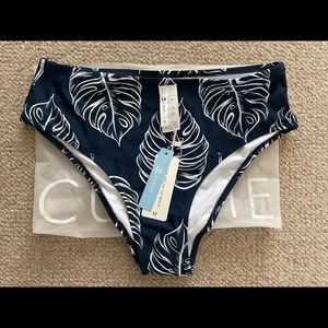 Women’s CUPSHE Palm Print High Waisted Bikini Bottom, Medium